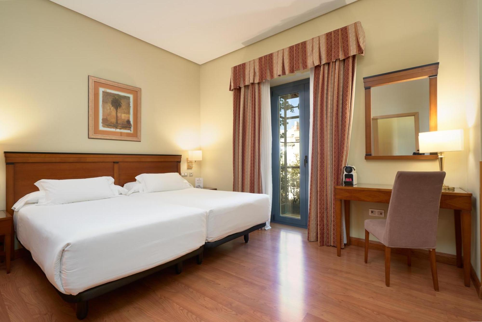 Hotel Becquer Seville Ngoại thất bức ảnh