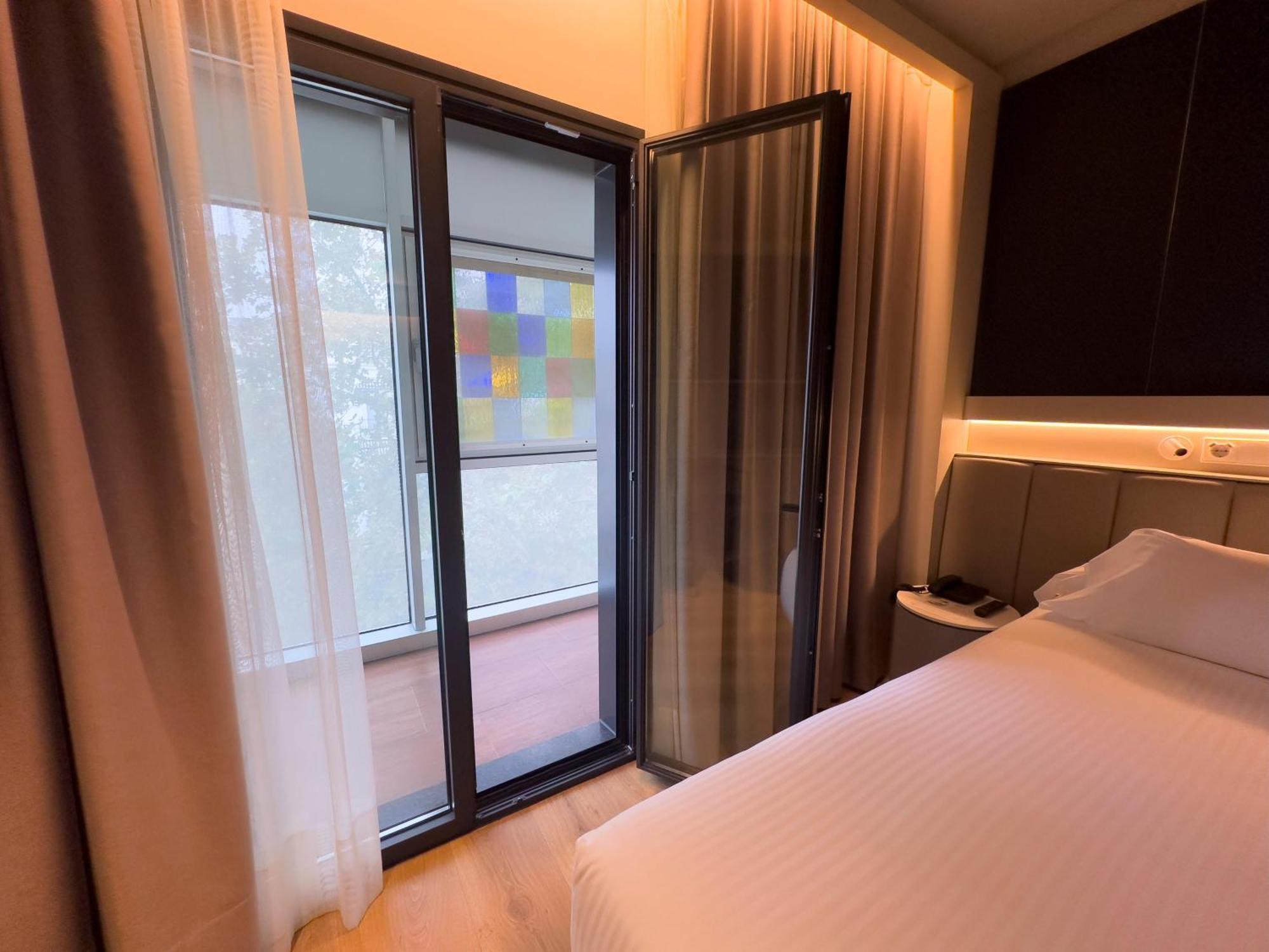 Hotel Becquer Seville Ngoại thất bức ảnh