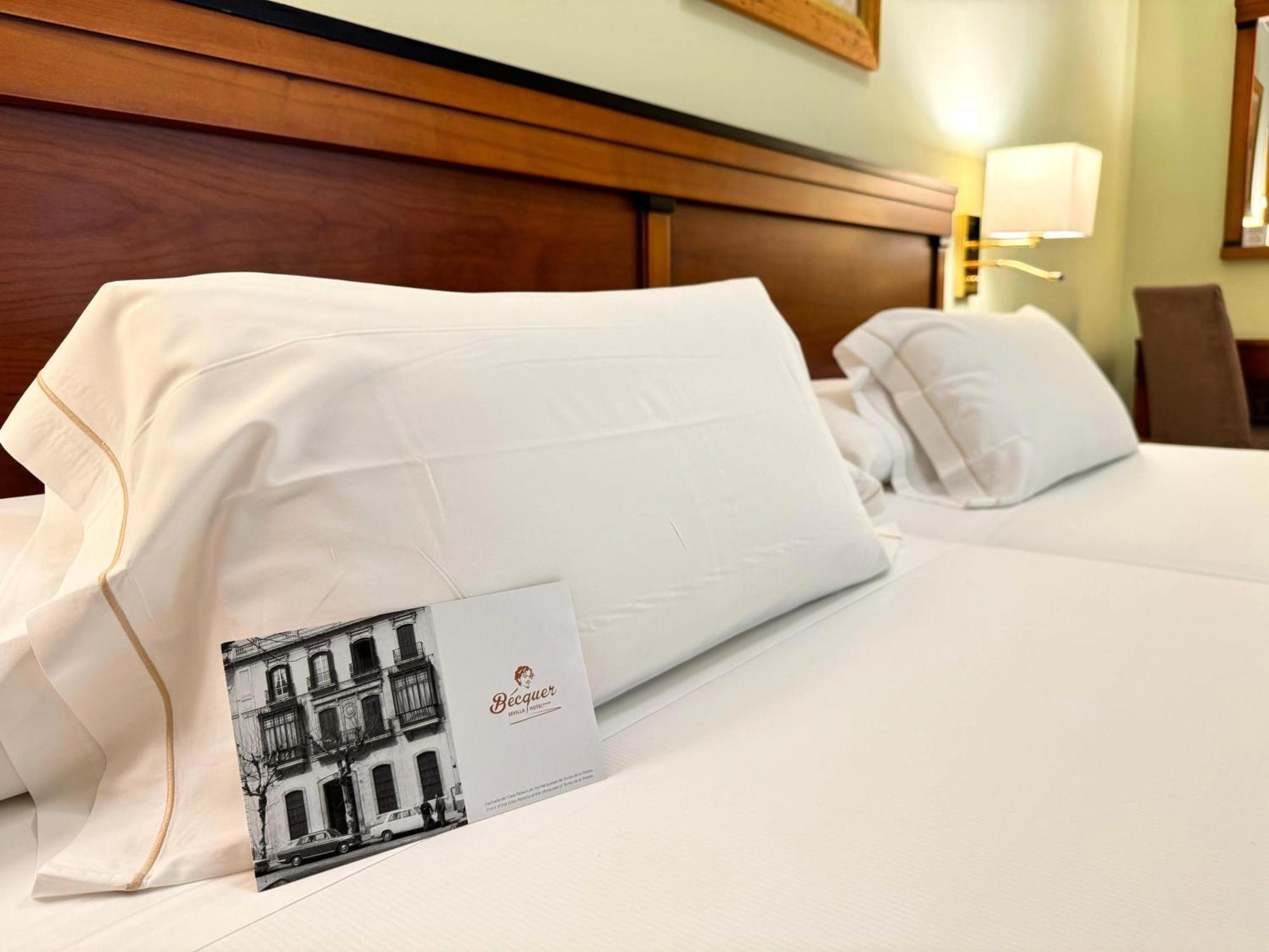 Hotel Becquer Seville Ngoại thất bức ảnh